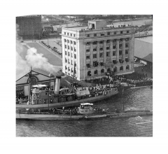 Toronto Harbour Commission UC-9 German sub Toronto_1919_PA-030314 v2 cropped